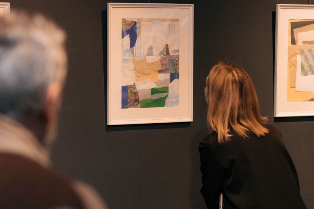 В течение Юлия Жукова В течение Юлия Жукова