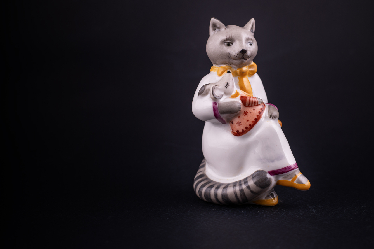 Скульптура Кошка-нянька, рисунок Баю-бай, арт 62.21784.00.1, 