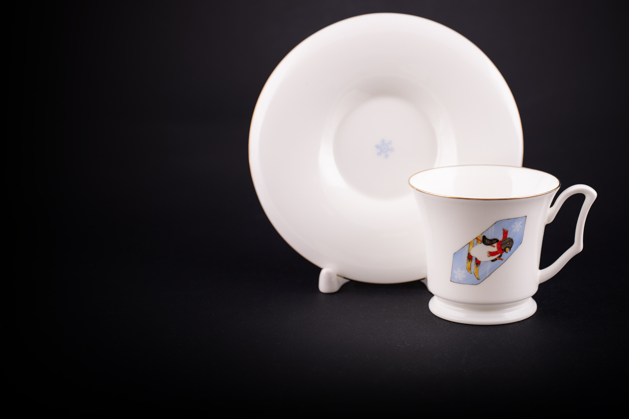 Чашка с блюдцем кофейная, рисунок Конфета Пингвин, форма Юлия, арт 61.21048.00.1, 