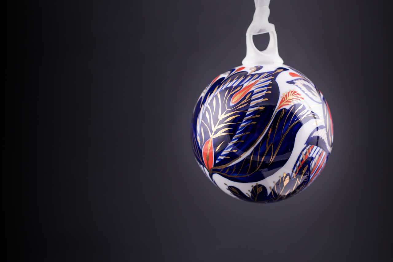 Елочная игрушка Шар, рисунок Цветок счастья, арт 60.15218.00.1, 