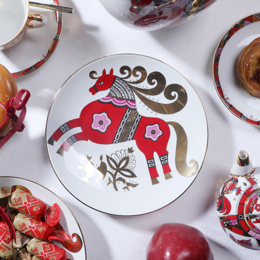 Воробьевский. Красный конь