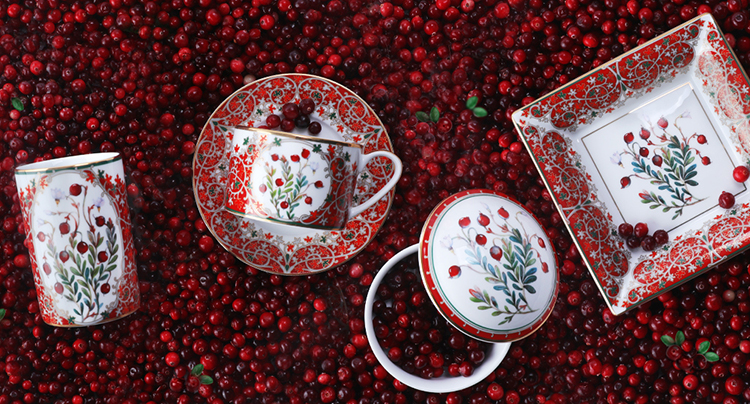 Цветы и ягоды России