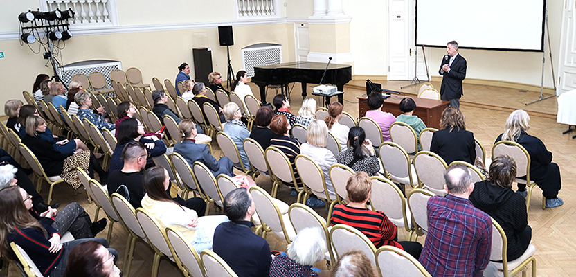 Выставка Фарфор. Грезы о Павловске