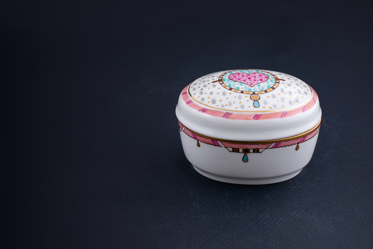 Шкатулка Овальная, рисунок Сердечко, арт 60.14354.00.1, 