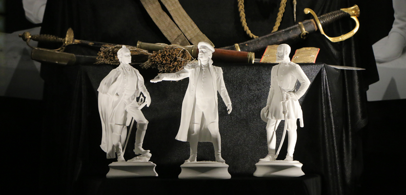 Выставка «История в фарфоре. Великие полководцы России»