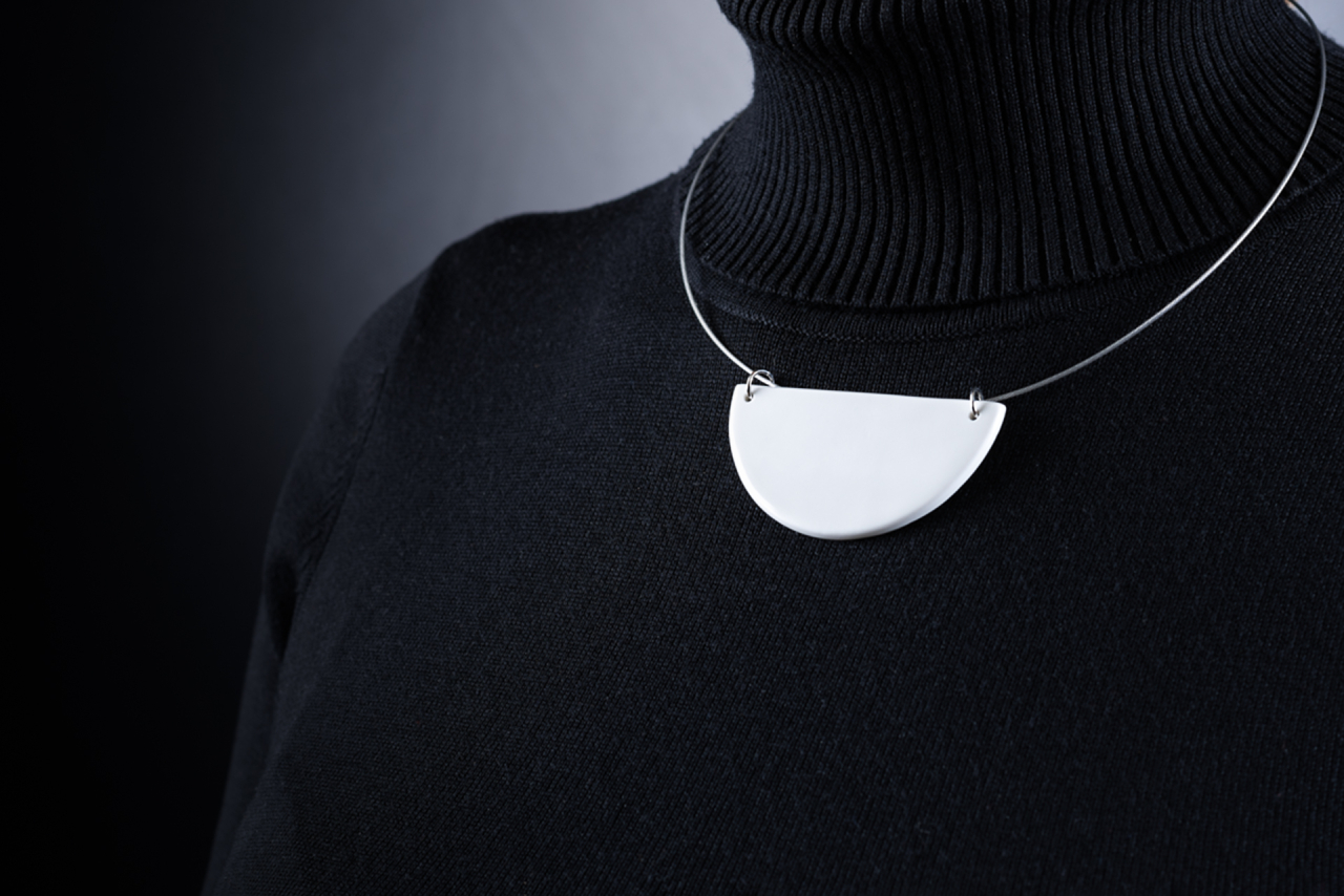 Подвеска Полукруг, рисунок Белый бисквит, арт 60.15858.00.1, 