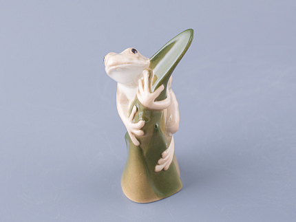 Скульптура Лягушка на листике мраморная арт. 82.63981.00.1