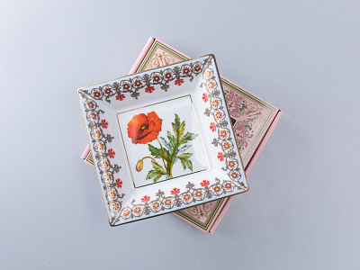 Подставка для мелочей в подарочной упаковке, форма Квадратная, рисунок Мак Восточный, арт 81.34216.00.1