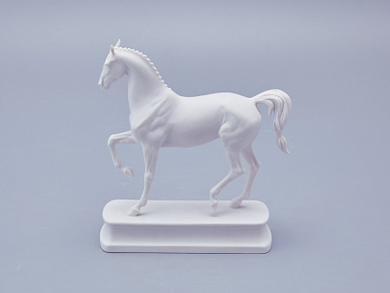 Скульптура в подарочной упаковке, форма Конь Липицциан, рисунок Белый арт. 81.18630.00.1