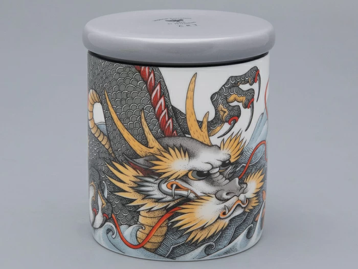 Подарочный набор Свеча форма ТОП рисунок Tattoo Dragon (Татуировка Дракон) аромат Загадочный лес арт. 81.32067.00.1, 