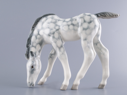 Скульптура Жеребенок пасущийся серый в яблоках арт. 82.01960.00.1, 