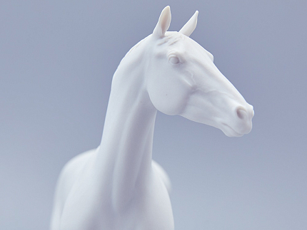 Скульптура в подарочной упаковке, форма Конь Ахалтекинский, рисунок Белый, арт. 81.18627.00.1