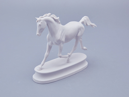 Скульптура в подарочной упаковке, форма Конь Арабской породы, рисунок Белый арт. 81.18628.00.1