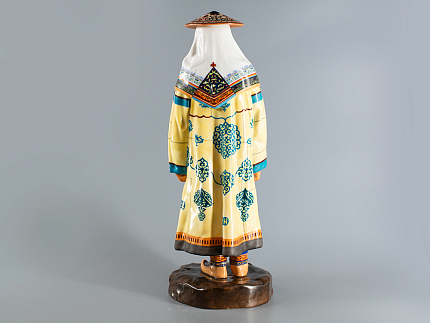 Скульптура Народности России Гольдская женщина арт. 82.69852.00.1