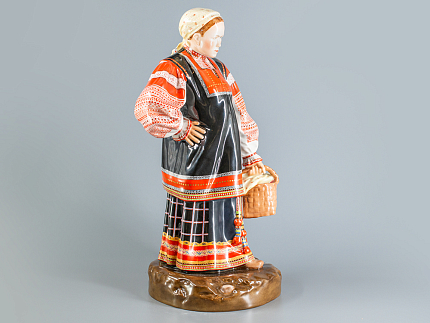 Скульптура Народности России. Тульская женщина, арт. 82.90936.00.1