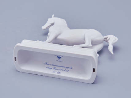 Скульптура в подарочной упаковке, форма Конь Липицциан, рисунок Белый арт. 81.18630.00.1, 