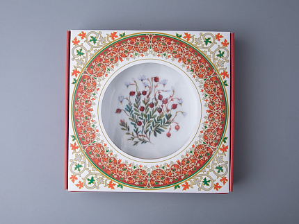 Тарелка декоративная 270 мм в подарочной упаковке форма Европейская рисунок Клюква заповедная, арт. 81.34279.00.1