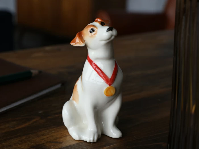 Скульптура Джек-Рассел-Терьер Лео арт. 82.80393.00.1, 