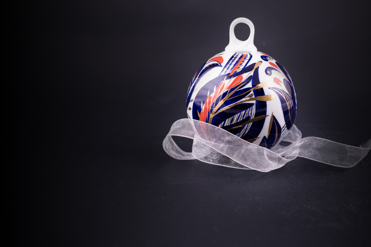 Елочная игрушка Шар, рисунок Цветок счастья, арт 60.15218.00.1, 