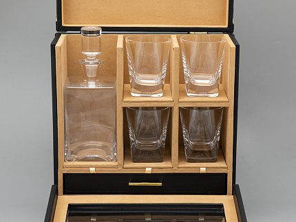 Подарочный набор Кожаный чемодан мини-бар Status черный  арт. 81.31188.00.1