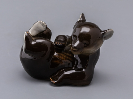 Скульптура Медвежонок лежащий арт. 82.01055.00.1, 