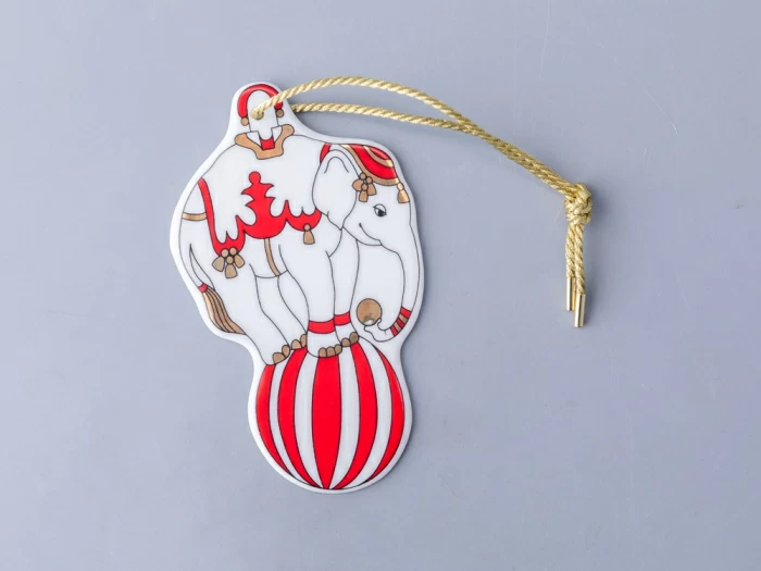 Елочная игрушка Гранд цирк в подарочной упаковке, рисунок Слон на шаре арт 81.34387.00.1, 