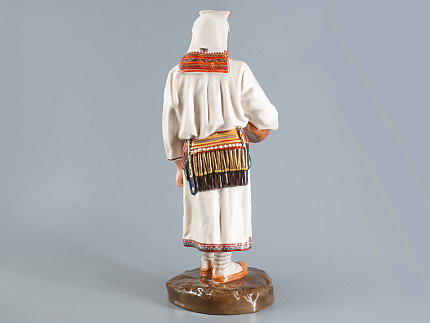 Скульптура Народности России Мордовская женщина арт. 82.87924.00.1