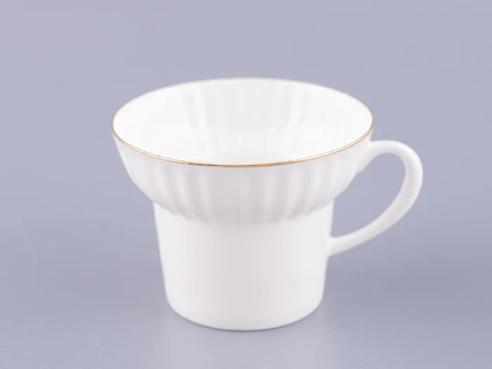 Чашка с блюдцем кофейная 155 мл.,  форма Волна, рисунок Золотой кантик арт. 81.13549.00.1, 