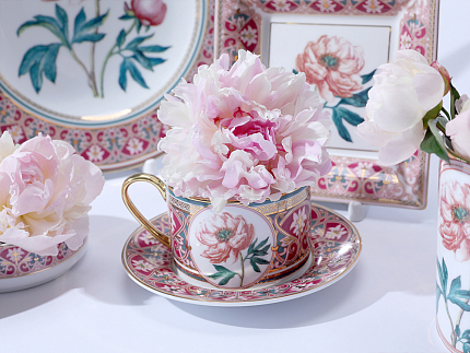 Тарелка декоративная 270 мм в подарочной упаковке, форма Европейская, рисунок Дивный Пион, арт. 81.32771.00.1