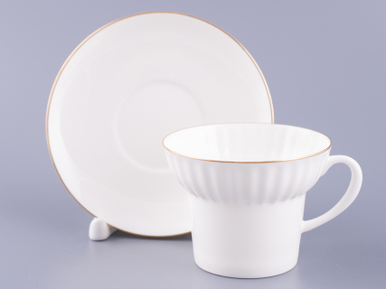 Чашка с блюдцем кофейная 155 мл.,  форма Волна, рисунок Золотой кантик арт. 81.13549.00.1, 