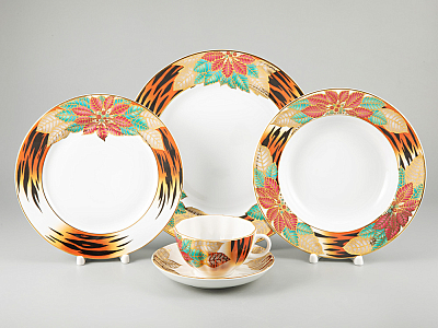 Тарелка мелкая 215 мм форма Европейская-2 рисунок Пуансеттия, арт. 80.38104.00.1