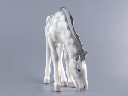 Скульптура Жеребенок пасущийся серый в яблоках арт. 82.01960.00.1, 