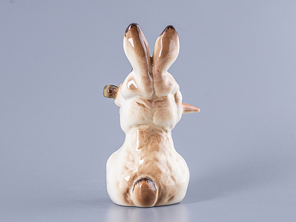 Скульптура Заяц с морковкой № 1 арт. 82.01962.00.1