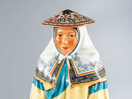 Скульптура Народности России Гольдская женщина арт. 82.69852.00.1