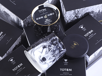 Свеча ароматическая в подарочной упаковке, рисунок Тотем. Волк аромат Тиковое дерево арт. 81.31596.00.1