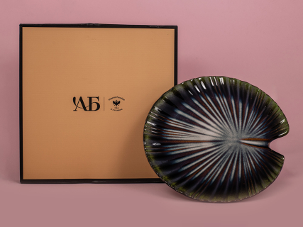 Тарелка плоская в форме листа кувшинки 280 мм, коллекция Дождь в тропиках, арт. 01.00051.14, 