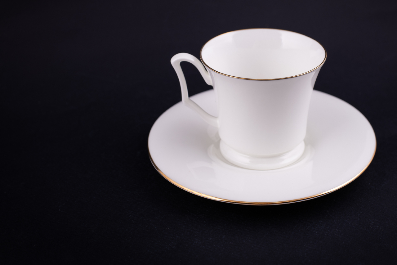 Чашка с блюдцем кофейная, рисунок Конфета Лакомка, форма Юлия, арт 61.21052.00.1, 