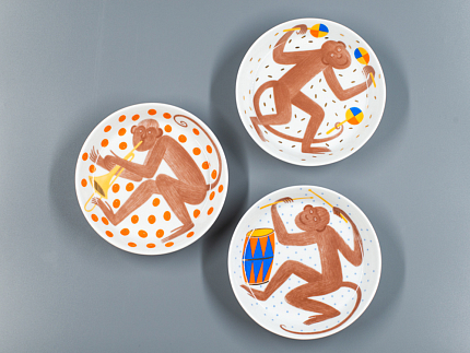 Декоративная тарелка 110 мм, форма Европейская, рисунок Трио. Труба, арт 80.84068.00.1