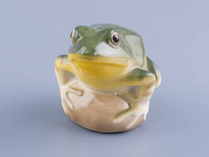 Скульптура Лягушка прудовая зеленая арт. 82.63683.00.1, 