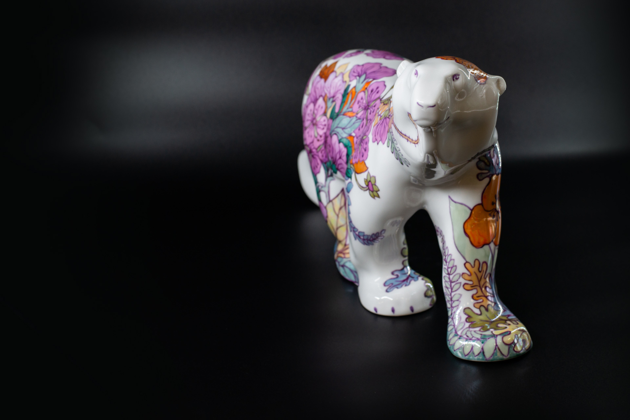 Скульптура Медведь идущий, большой размер, рисунок Цветущая Арктика, арт 62.21613.00.1, 