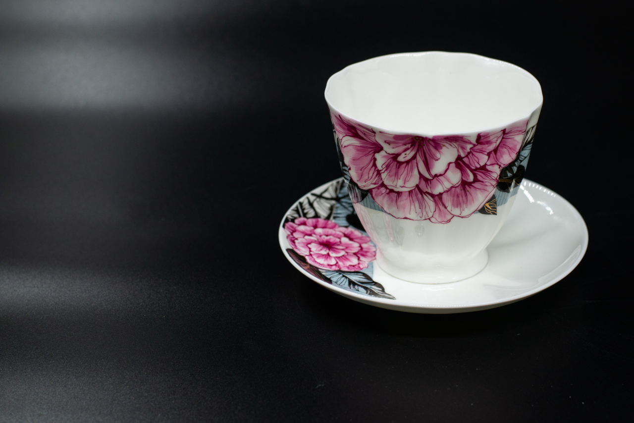 Чашка с блюдцем Серая Роза, на форме Гвоздика, арт 61.20990.00.1, 