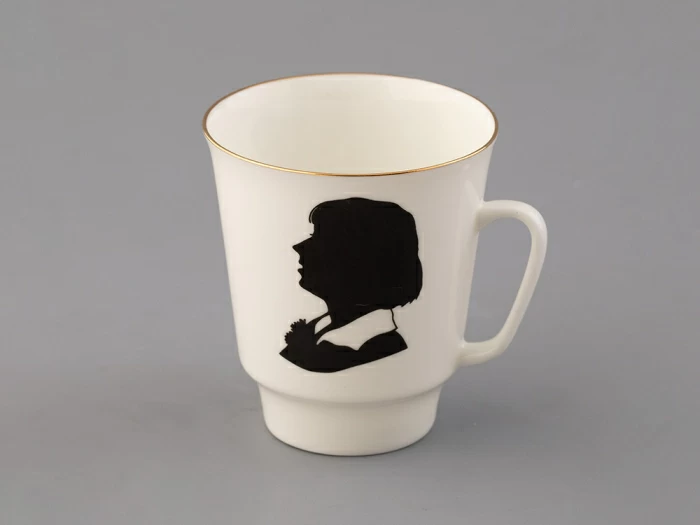 Подарочный набор на 2 персоны Чашка с блюдцем форма Майская, рисунок Русские писатели Есенин, Цветаева, арт. 81.33293.00.1, 