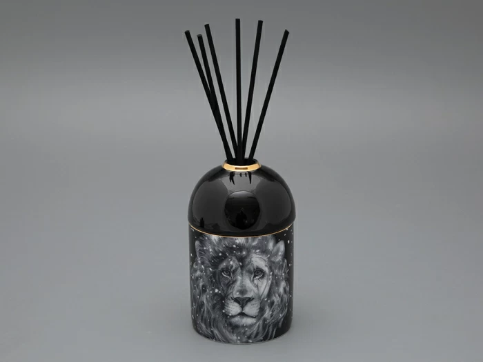 Аромадиффузор в подарочной упаковке, форма Тор, рисунок Тотем Лев, Аромат Северное сияние, арт 81.33435.00.1, 