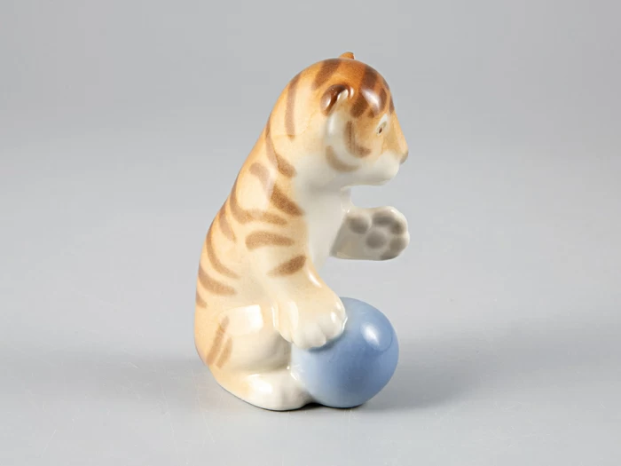 Скульптура форма Тигренок Актер рисунок Полосатый арт. 82.67287.00.1, 