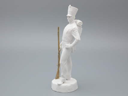Скульптура  Рядовой русской пехоты Николая I, в подарочной упаковке, рисунок Белый бисквит, арт 81.33426.00.1, 
