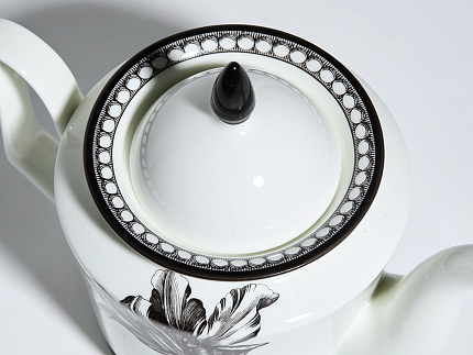 Подарочный набор чайник форма Юлия рисунок Сысоев. Волшебный сад II арт. 81.30911.00.1