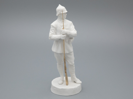 Скульптура Красноармеец Белый, в подарочной упаковке, рисунок Белый бисквит, арт 81.33427.00.1, 