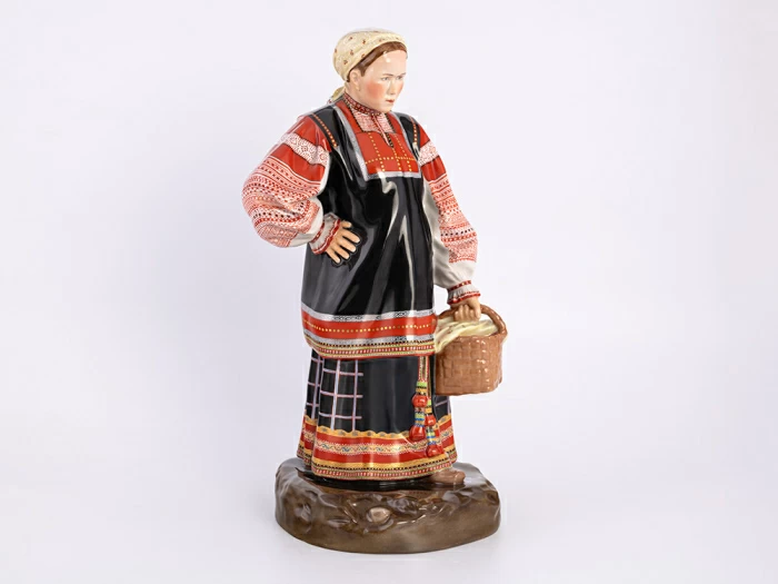 Скульптура Народности России. Тульская женщина, арт. 82.90936.00.1, 