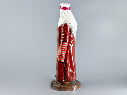 Скульптура Народности России Курдская женщина арт. 82.69850.00.1