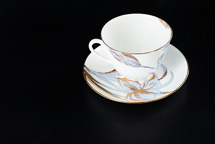 Чашка с блюдцем Любимые Цветы Модерна, на форме Весенняя, арт 61.21000.00.1